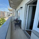 Recently Renovated Apartamento