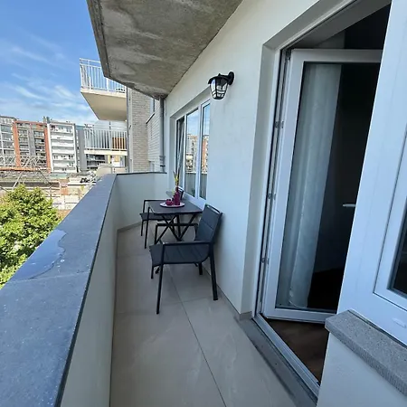 Recently Renovated Apartment