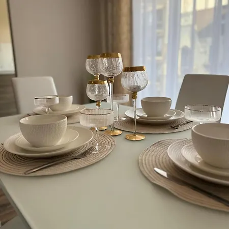 Recently Renovated Apartmán Ostende