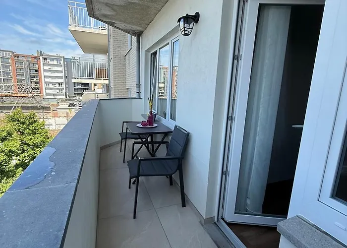 Recently Renovated Apartament
